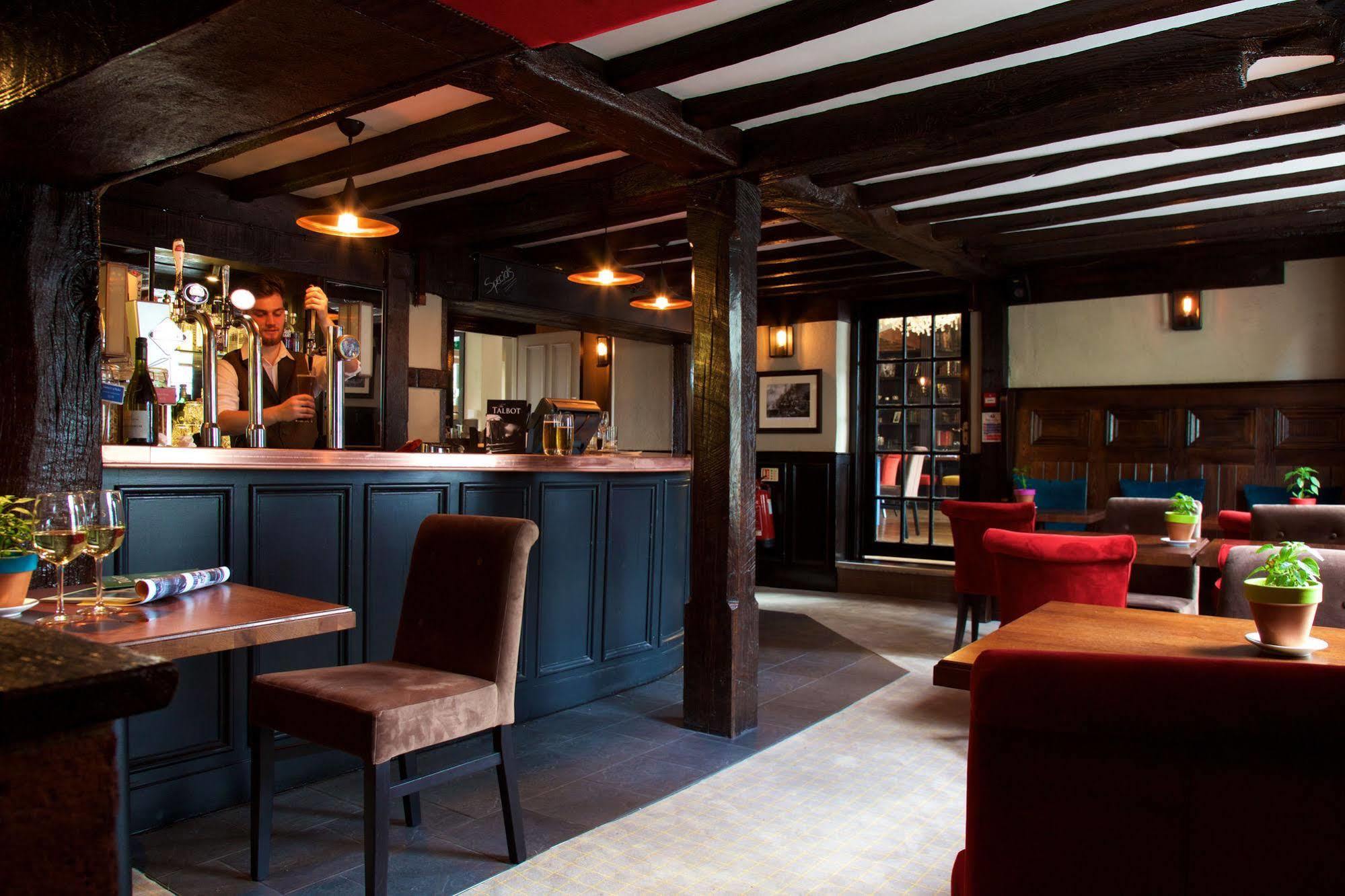 The Talbot Inn Woking Exteriör bild